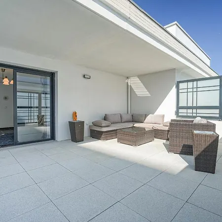 Eden Park - Terrasse Apartament *